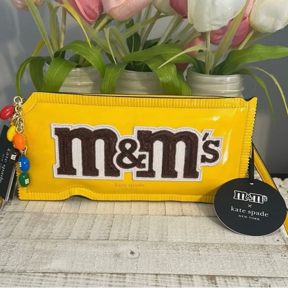 Kate Spade Yellow M&M's Bag. NWT and charm